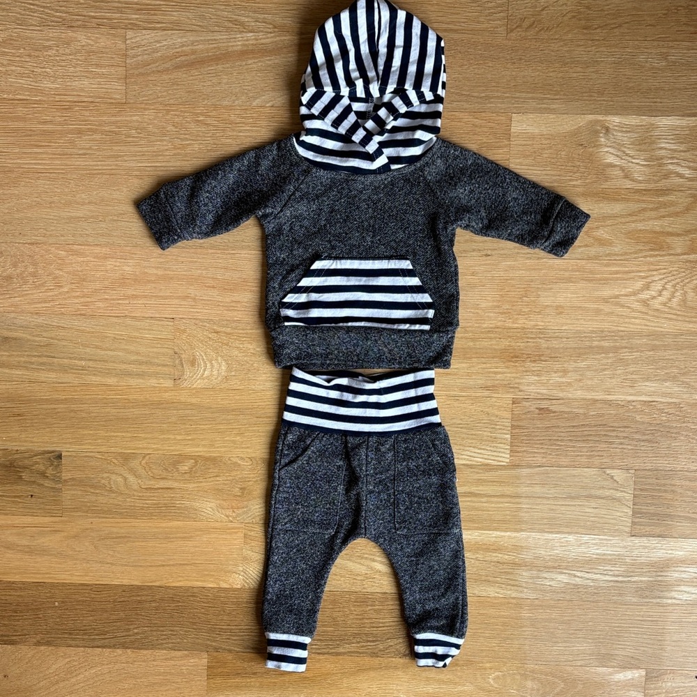 FASHION LASSIE | BABY SWEATSUIT SET